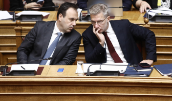 skertsos-papastergiou-social-media