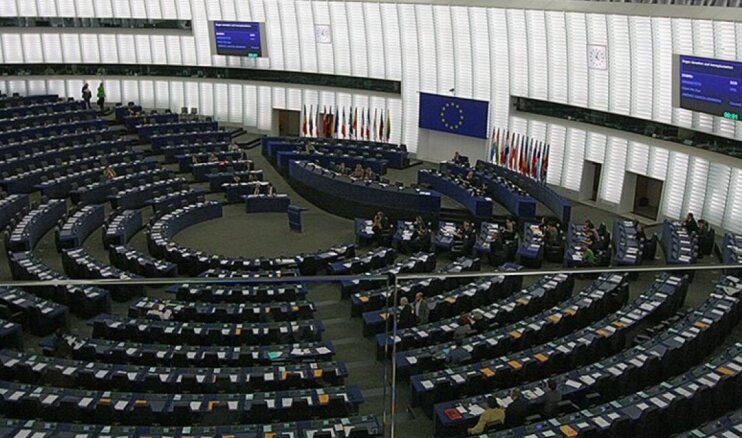 Η μάχη για τον προϋπολογισμό 2028-2034: Το Ευρωπαϊκό Κοινοβούλιο ανεβάζει τον πήχη