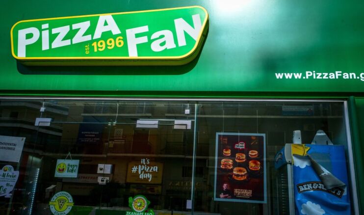 Pizza Fan: Ένταξη σε καθεστώς αναστολής σύμβασης για τους εργαζόμενους της ζητά η ΠΟΕΕΤ