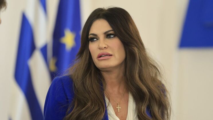 Η Κίμπερλι Γκίλφοϊλ εξετάζει την παραμονή της στην Ευρώπη - Τα τηλεφωνήματα που δεν απέδωσαν, οι φίλοι που εξαφανίστηκαν & το παρασκήνιο της επόμενης ημέρας από την απομάκρυνσή της