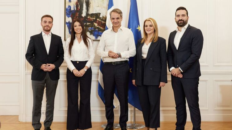 ΝΔ: Οι 4 νέοι αναπληρωτές εκπρόσωποι Τύπου από τη γενιά των 30άρηδων - Συναντήθηκαν με τον Κυριάκο Μητσοτάκη (Εικόνες)