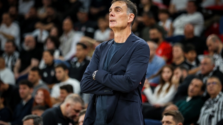 Γιώργος Μπαρτζώκας: "Θα εξετάσουμε την κατάσταση των Φουρνιέ και Μιλουτίνοφ, θα παίξει ρόλο το ενεργειακό κομμάτι κόντρα στην Αρμάνι" (Βίντεο)