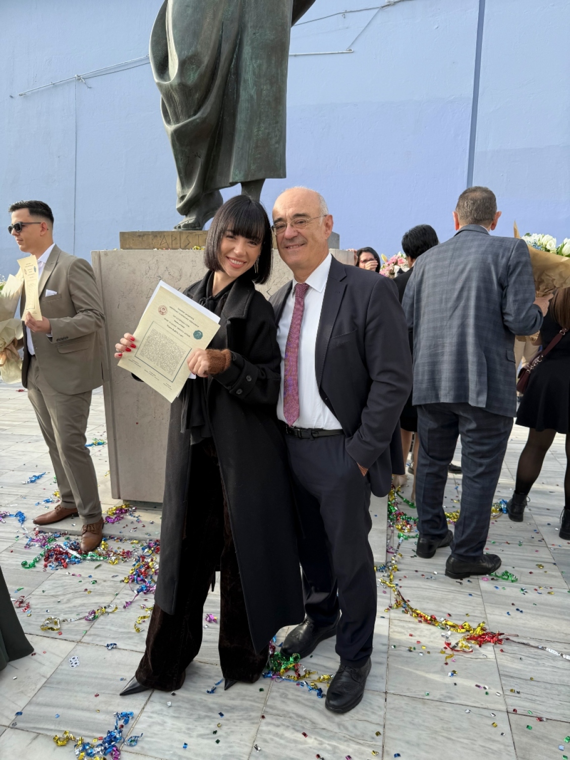 Οι παλιοί και οι νέοι σαμαρικοί παίκτες της Θεσσαλονίκης, η συμβολική φωτογραφία του Ρέμου στη Χαλκιδική, ο συγγραφέας Μάρδας που κτύπησε ξανά και το στοίχημα του Μητσοτάκη που πήρε στα σοβαρά ο Ιωακείμοβιτς