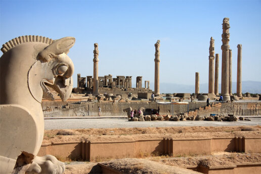 Ruins_of_Persepolis_by_Mehdis