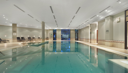 Indoor_pool