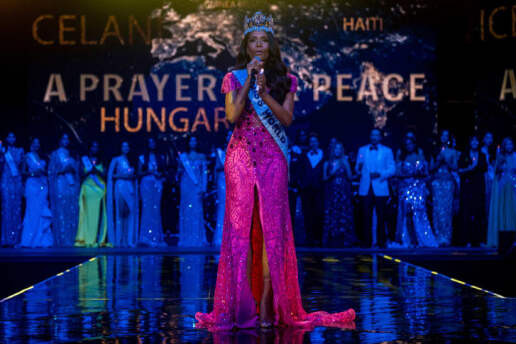 PrayForPeace-byTonni_Ann_Singh_-Miss_World_2019