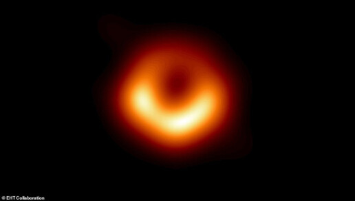 69781007-11968103-comparison_in_2019_the_m87_black_hole_was_the_first_to_be_direct-a-90_1681381353499
