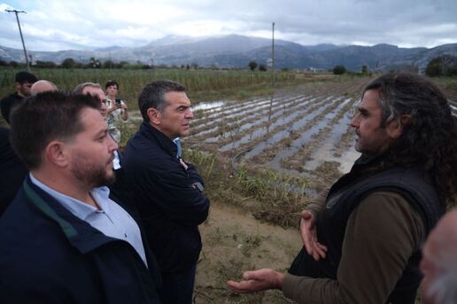 tsipras-agrotes__4_